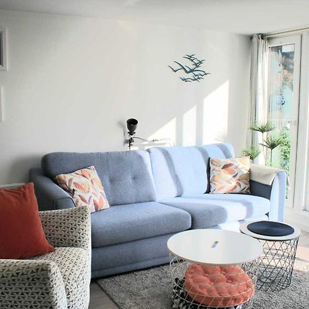 May View - Luxury Sea View Apartment - Millendreath, Лу Экстерьер фото