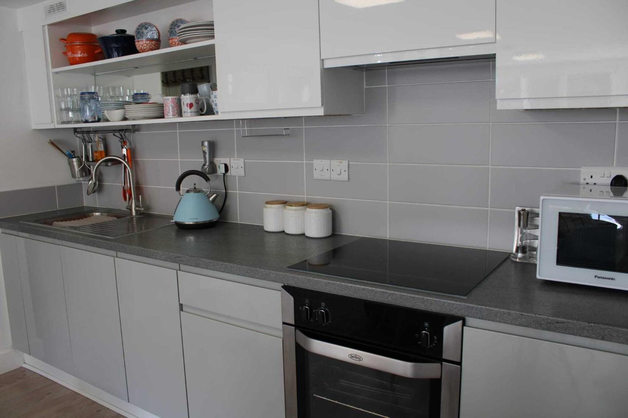 May View - Luxury Sea View Apartment - Millendreath, Лу Экстерьер фото