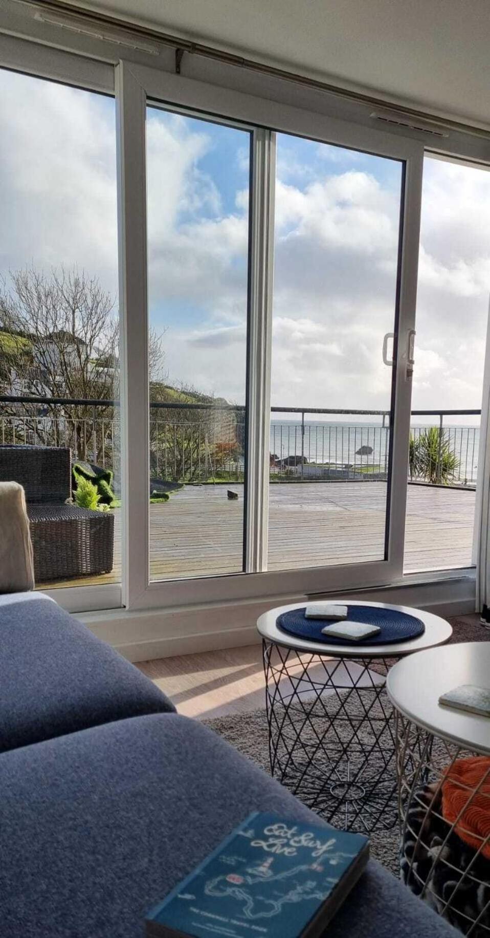 May View - Luxury Sea View Apartment - Millendreath, Лу Экстерьер фото